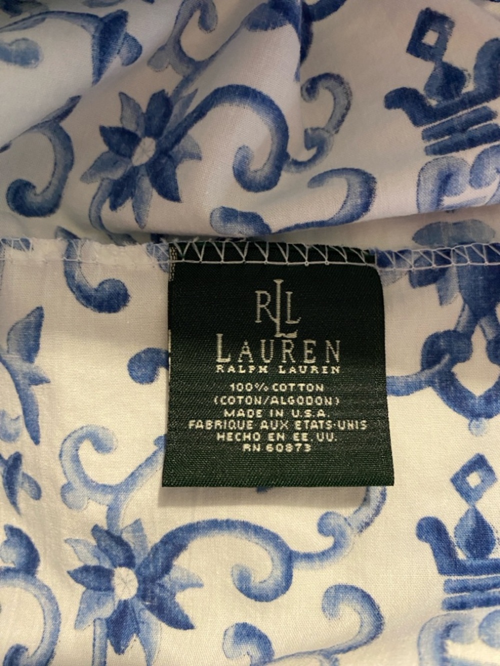 Set of 2 Lauren Ralph Lauren blue white porcelain rosette standard pillow cases - Picture 9 of 9